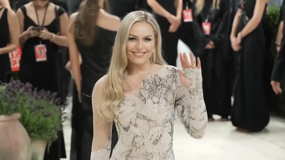 Nach Horrorsturz! Ski-Star Lindsey Vonn überrascht mit DIESEM Auftritt Auf der Met Gala in New York
