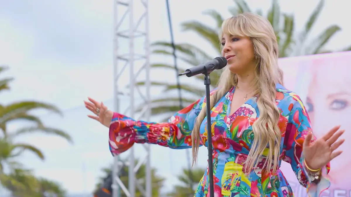 Sorgt für gute Laune: Annemarie Eilfeld singt bei der „Nacht des Deutschen Schlagers“ auf Fuerteventura.