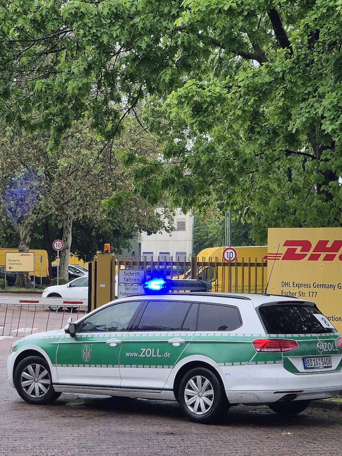 Bild zu: "Bundesweite Razzien! Zoll nimmt Paketzusteller ins Visier"