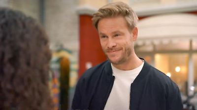 Bild von Alexander lädt Naomi zum Austern-Essen ein