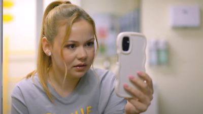 Bild von Ronja bekommt eine unerwartete Nachricht von Cilly