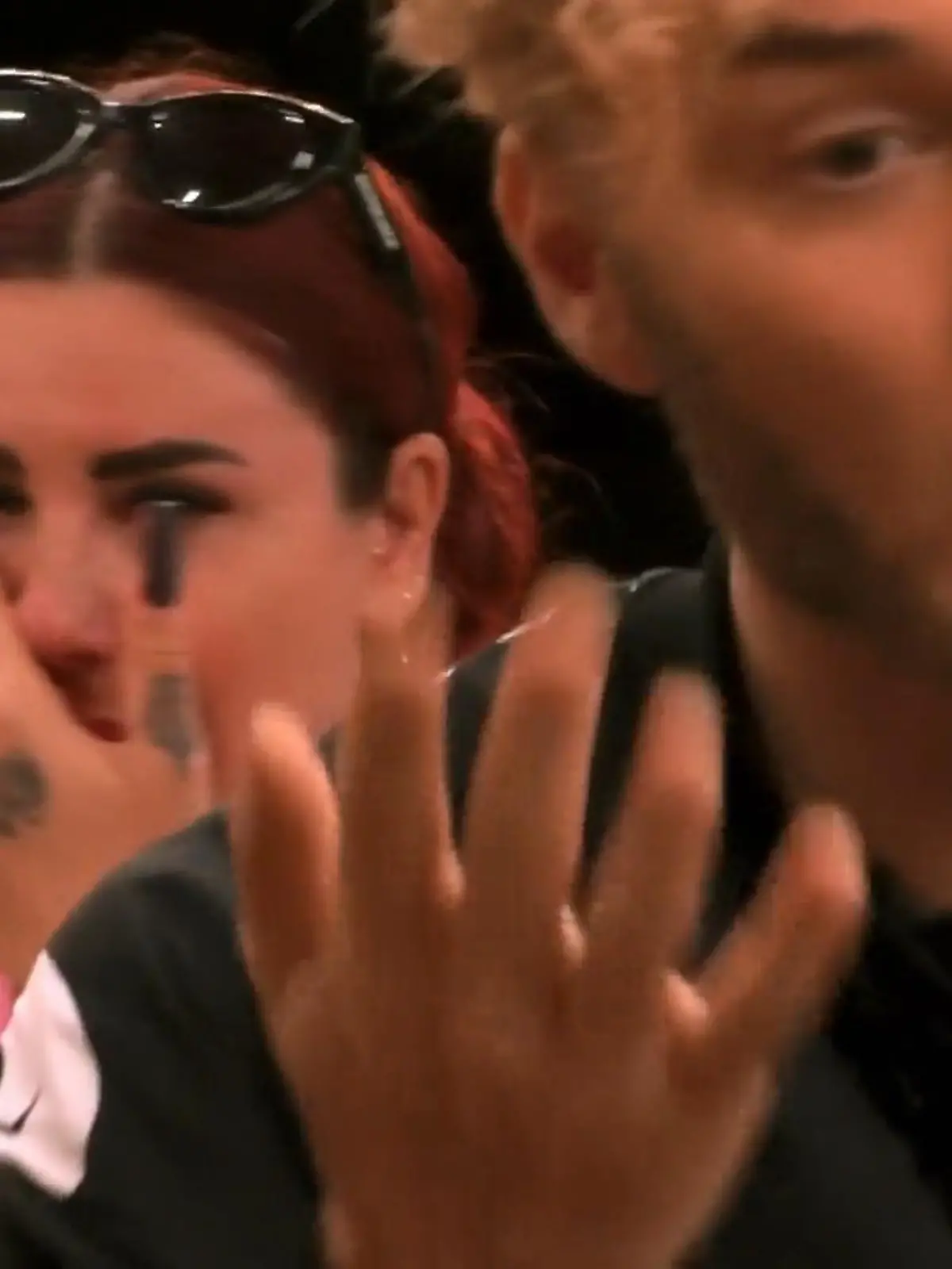 Bild zu: "Nach Waffenstillstand! Verkauft Georgina Fleur Sam Dylan für ein Safety?"
