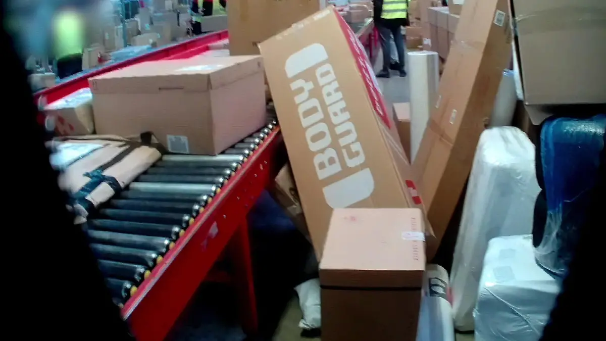 Was "Team Wallraff"-Reporter am Paketband aufdecken Massive Sicherheitsmängel in DPD-Depots?