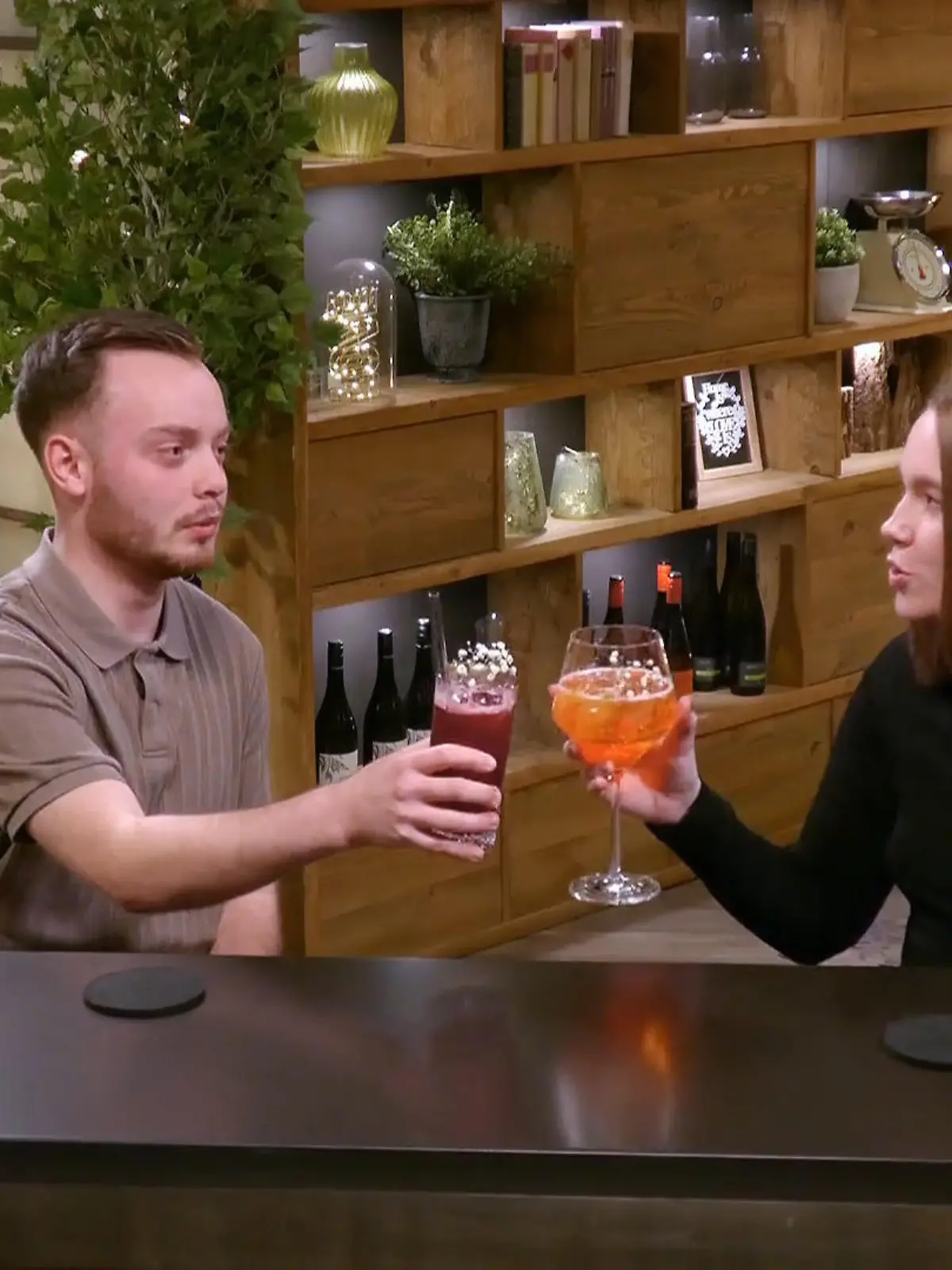Bild zu: "Mo und Lea suchen den gleichen Vibe"