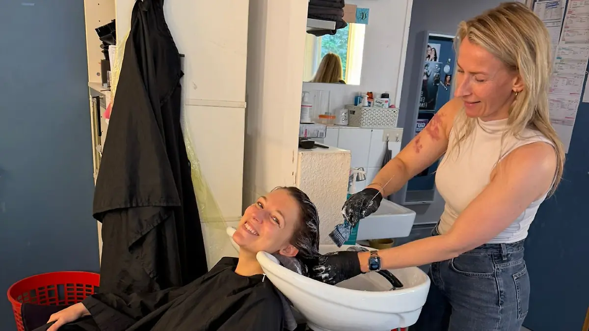 Frischer Style: Iris Mareike Steen wurde am 6. Mai in der GZSZ-Maske umgestylt. 