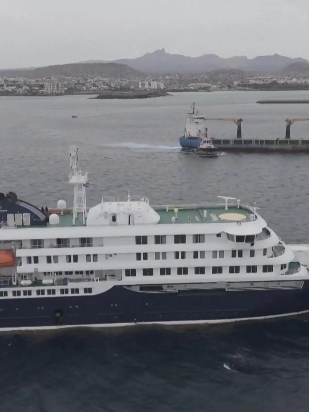 Bild zu: "Hondius steuert Teneriffa an – was passiert dann mit den Passagieren?"