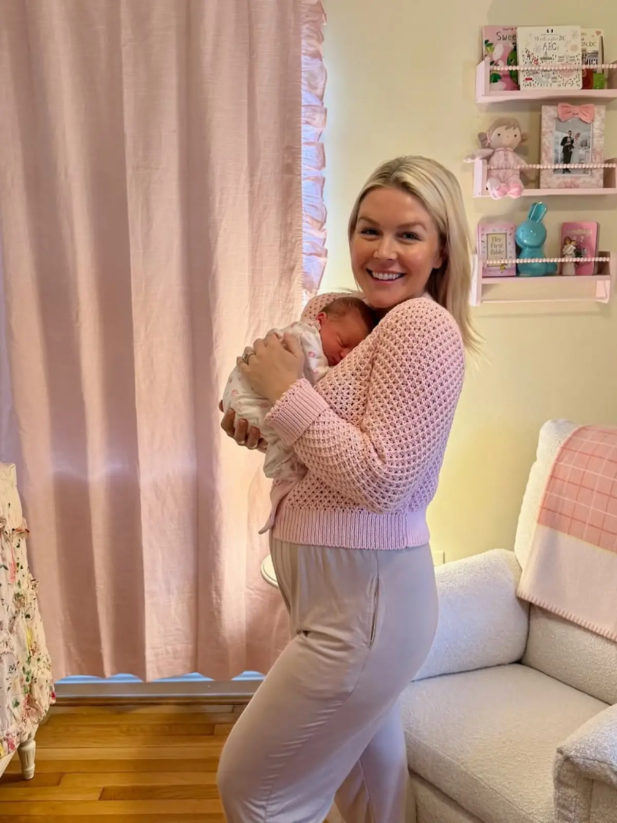 Bild zu: "Trump-Sprecherin im Babyglück"