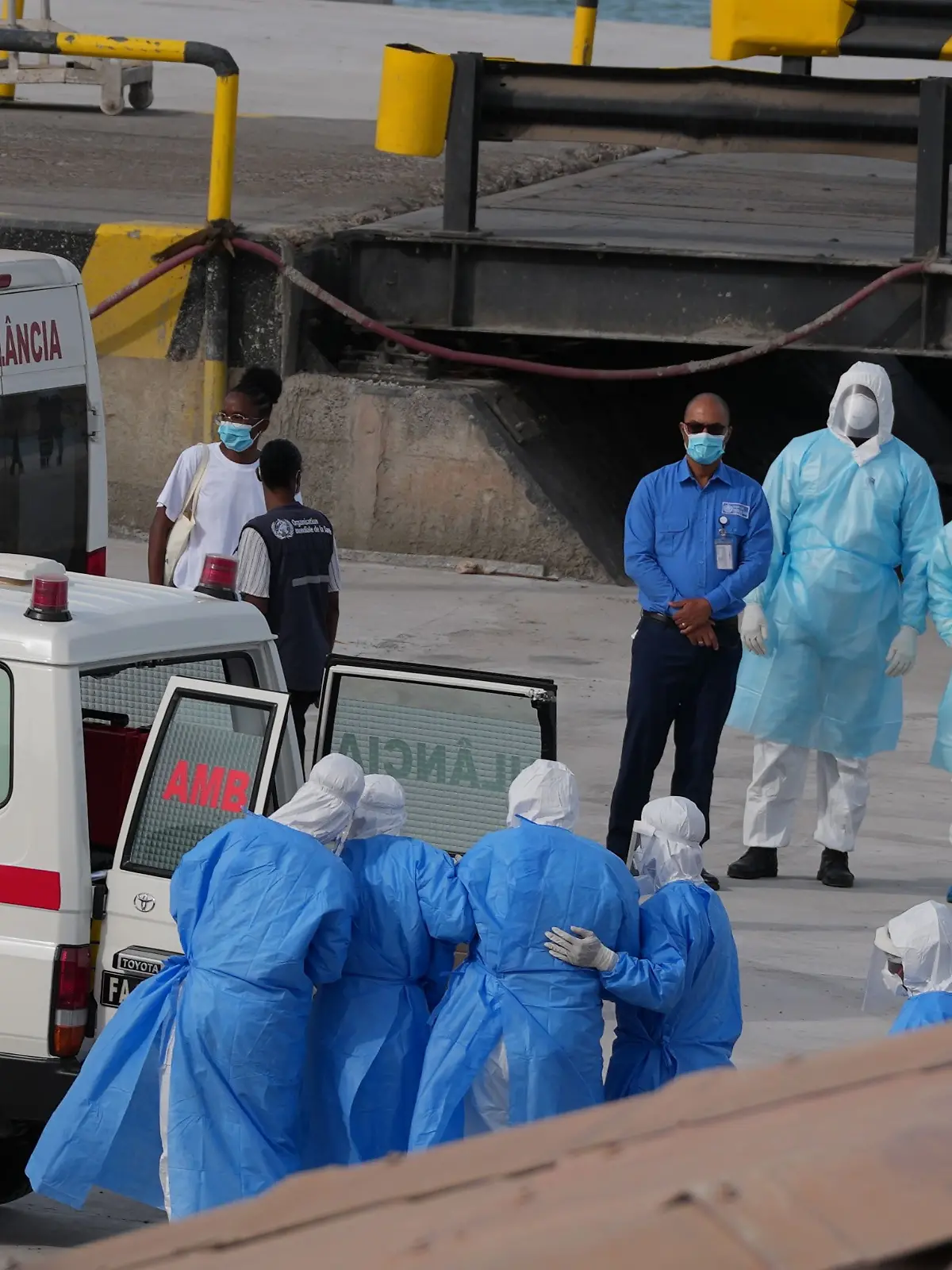 APTOPIX  Cape Verde Hantavirus Ship
