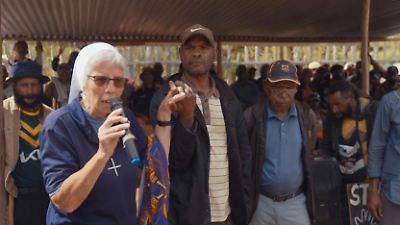 Bild von Schweizer Nonne kämpft gegen Hexenjagd in Papua-Neuguinea