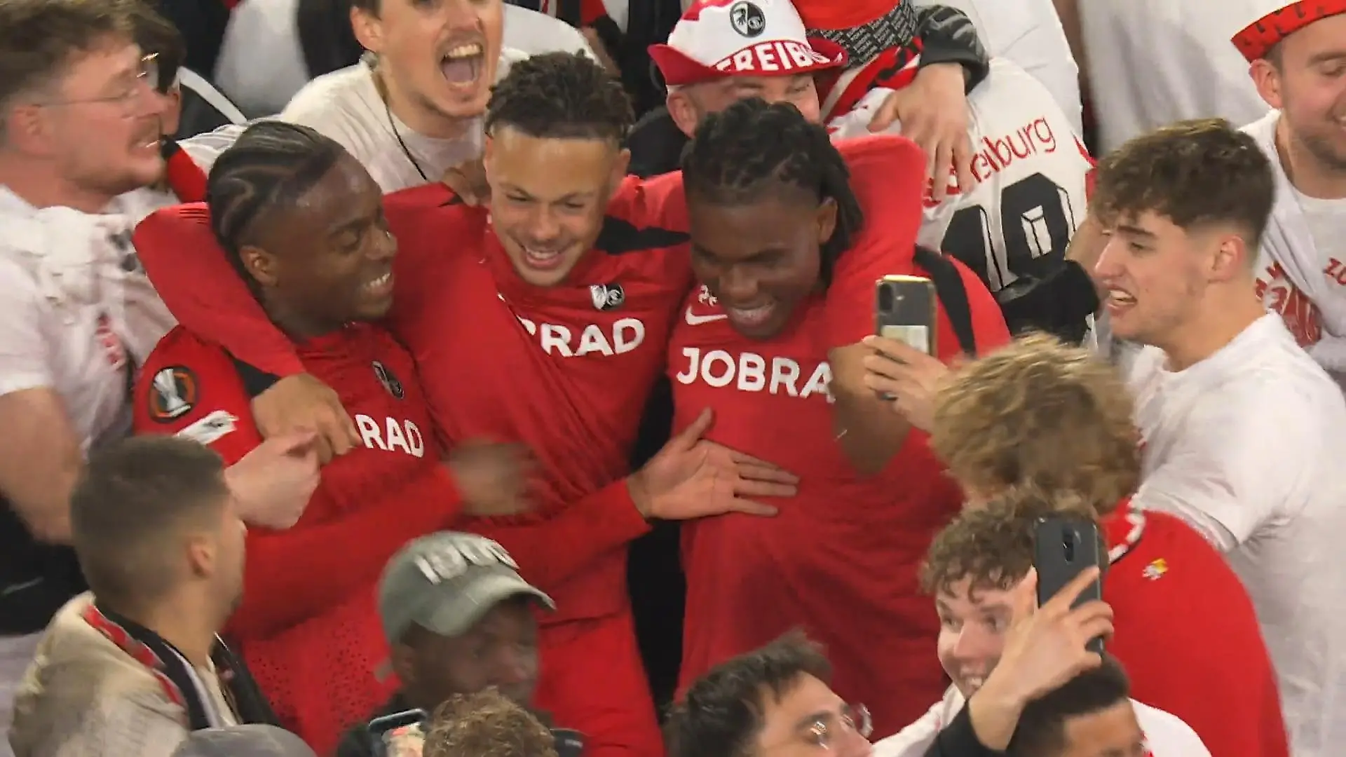 Bild von Freiburg feiert Europa-Traum! SO schoss sich der SC ins Finale