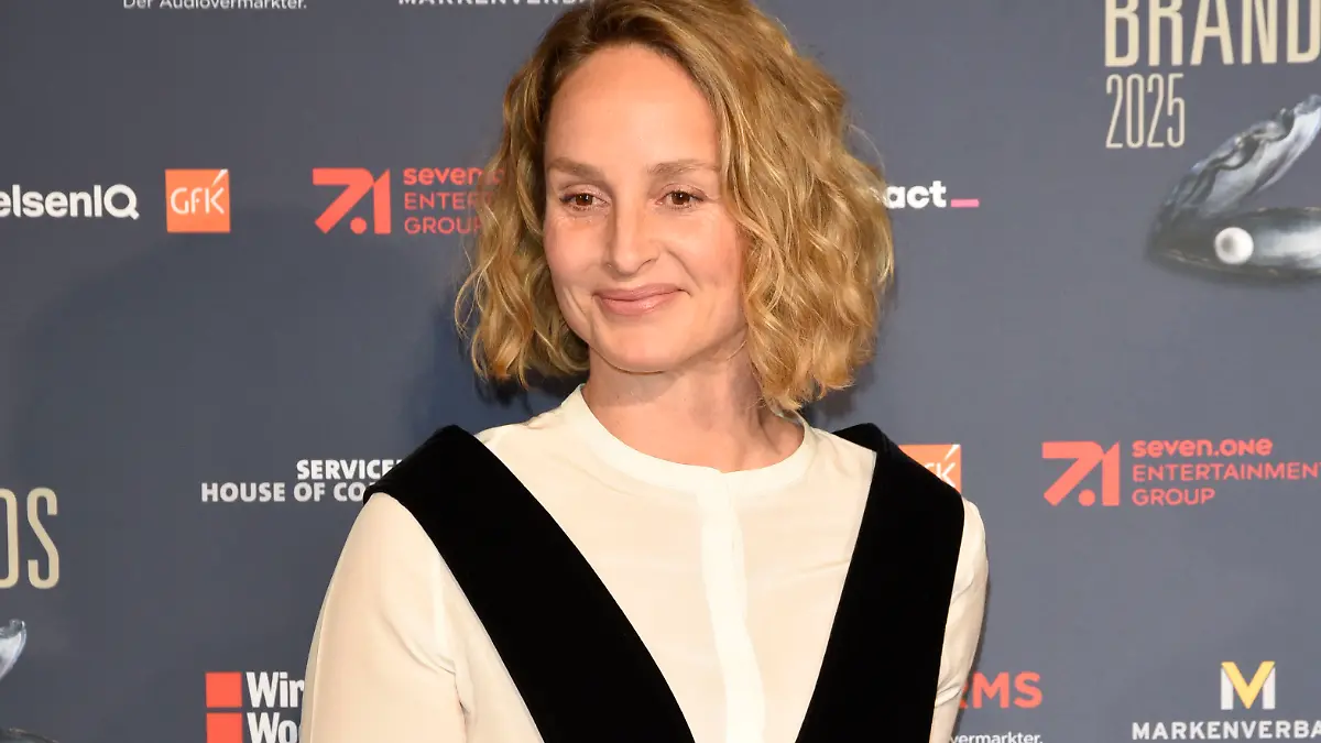 Lara Joy Körner