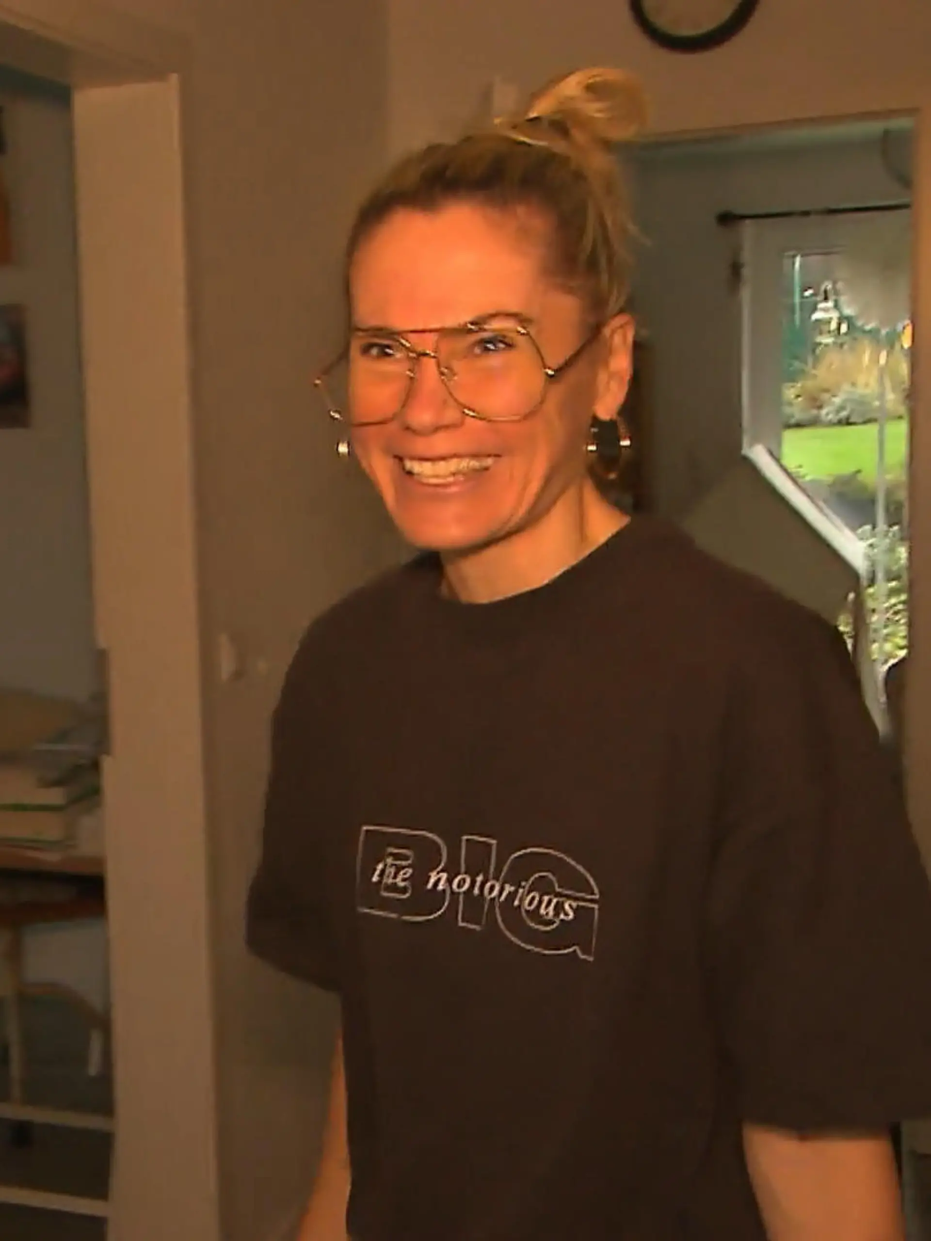 Das perfekte Dinner: Gastgeberin Steffi empfängt das Kamerateam an der Wohnungstür