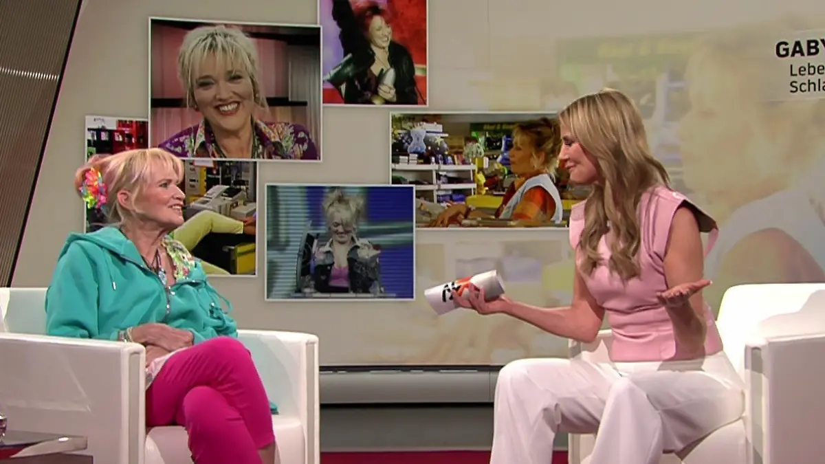 Gaby Köster spricht mit Moderatorin Mareile Höppner bei Stern TV am Sonntag