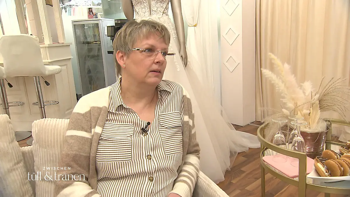 Esther braucht schnell ihr Traumkleid Hochzeit in 3 Monaten