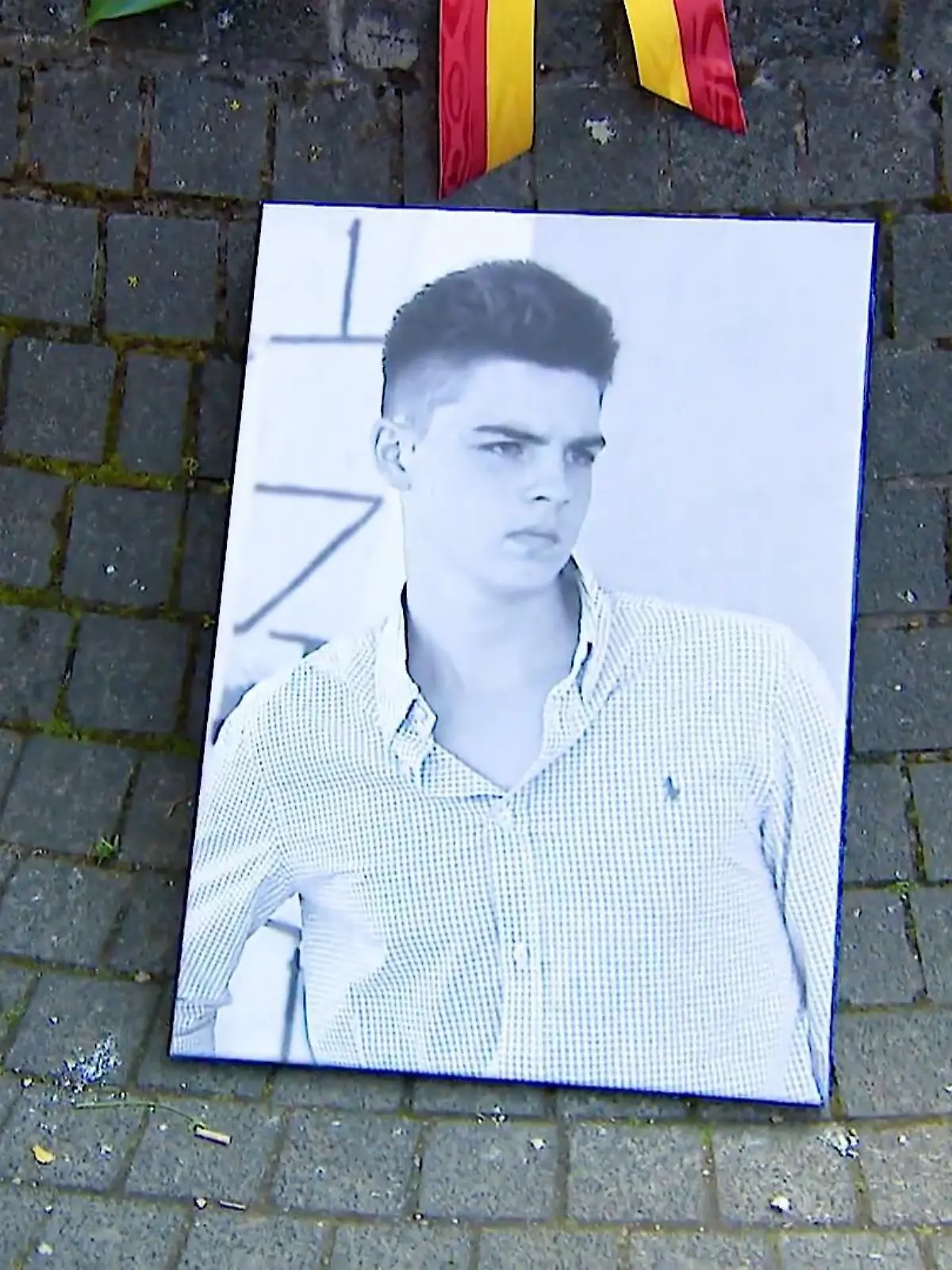 Bild zu: "Niklas (†17) starb nach tödlichem Angriff"
