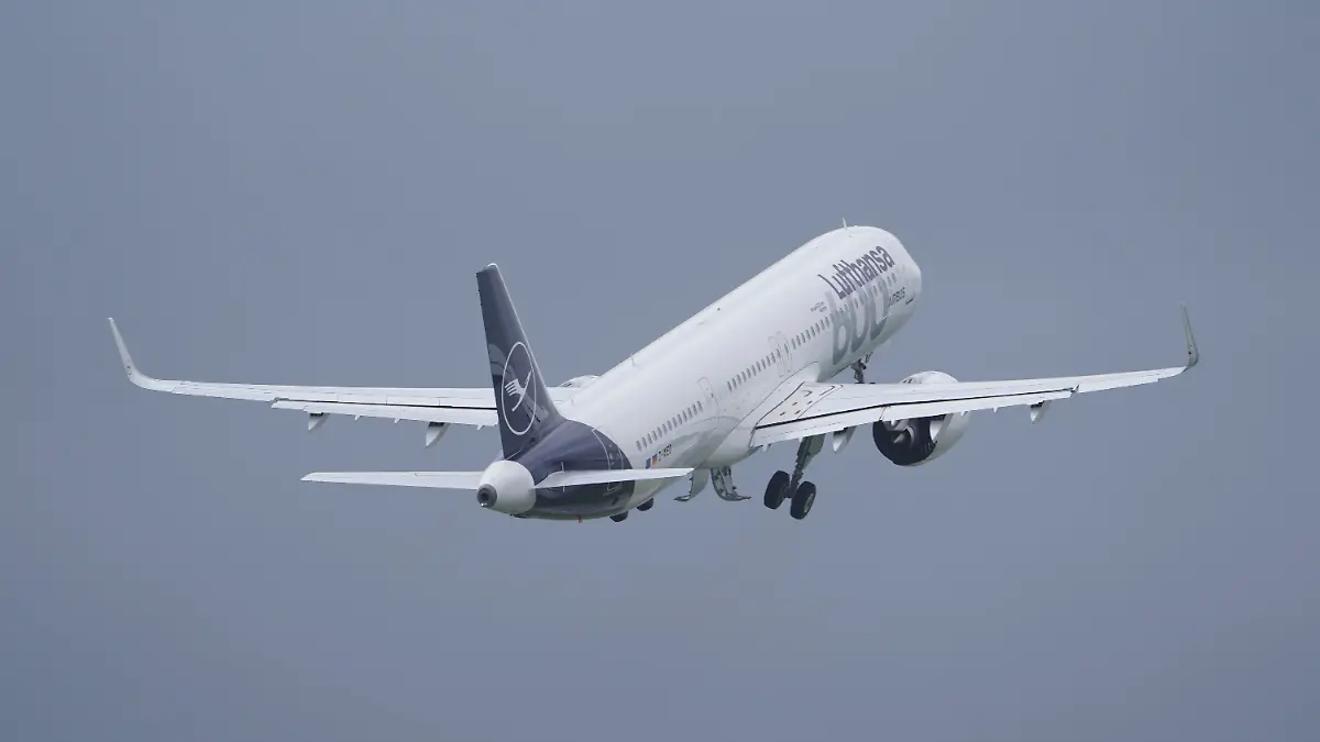 epi_212761547_DPA BF_dpa 5FAD7000B903DF75.jpg_Airbus übergibt 600..jpg