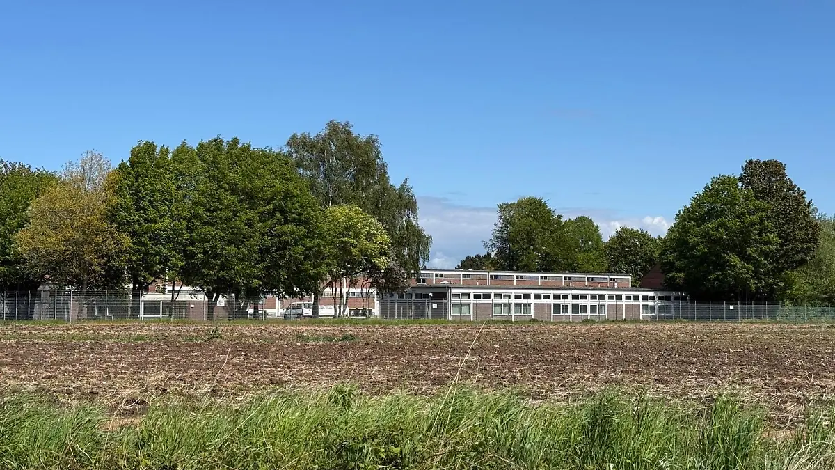 The tragic incident occurred at the military training area in Putlos.