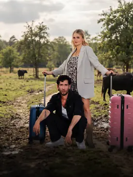 Rapper Ferry (30) und Yoga-Lehrerin Kathy (29)
