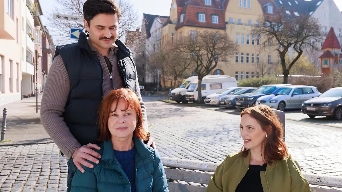 Zwei Frauen ist eine zu viel