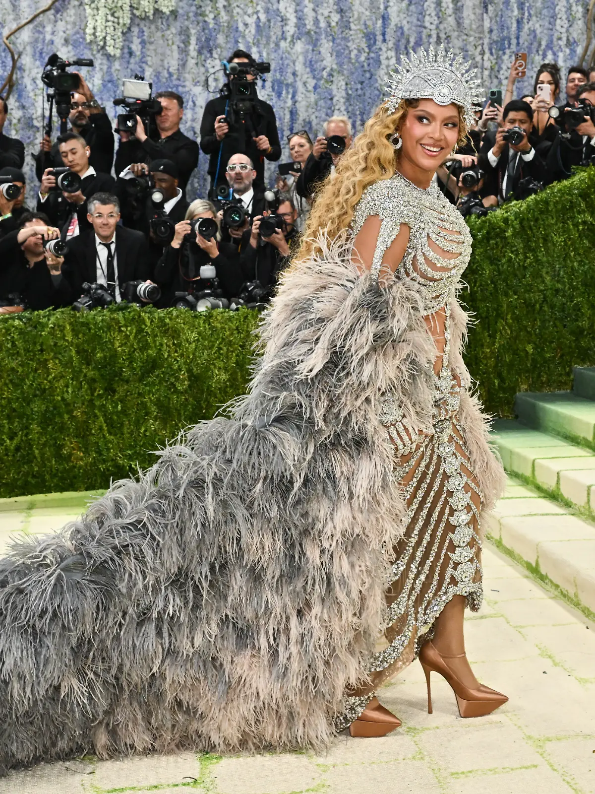 Beyoncé kommt Benefizgala des Metropolitan Museum of Art anlässlich der Eröffnung der Ausstellung "Costume Art" in New York. (zu dpa: «Mann nach Diebstahl von Beyoncé-Songs aus Auto verurteilt») +++ dpa-Bildfunk +++