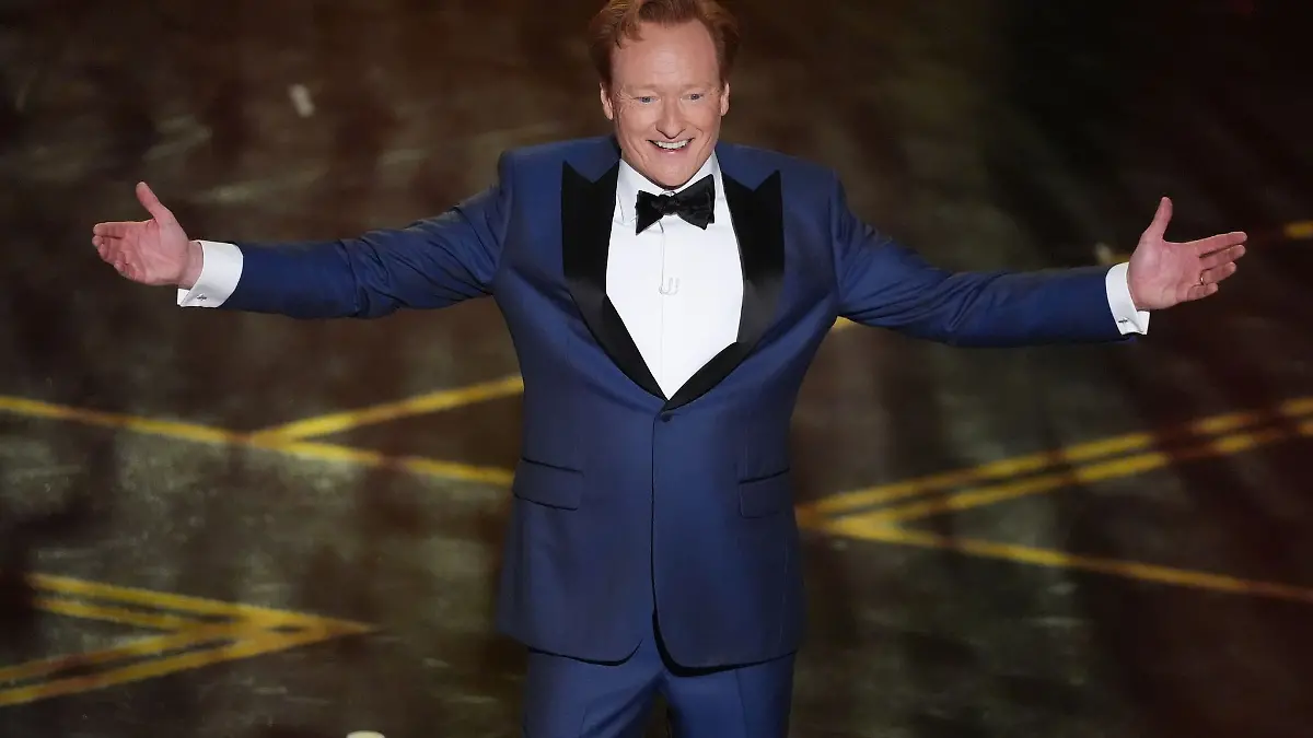 Moderator Conan O'Brien erscheint während der Oscar-Verleihung im Dolby Theatre in Los Angeles.
