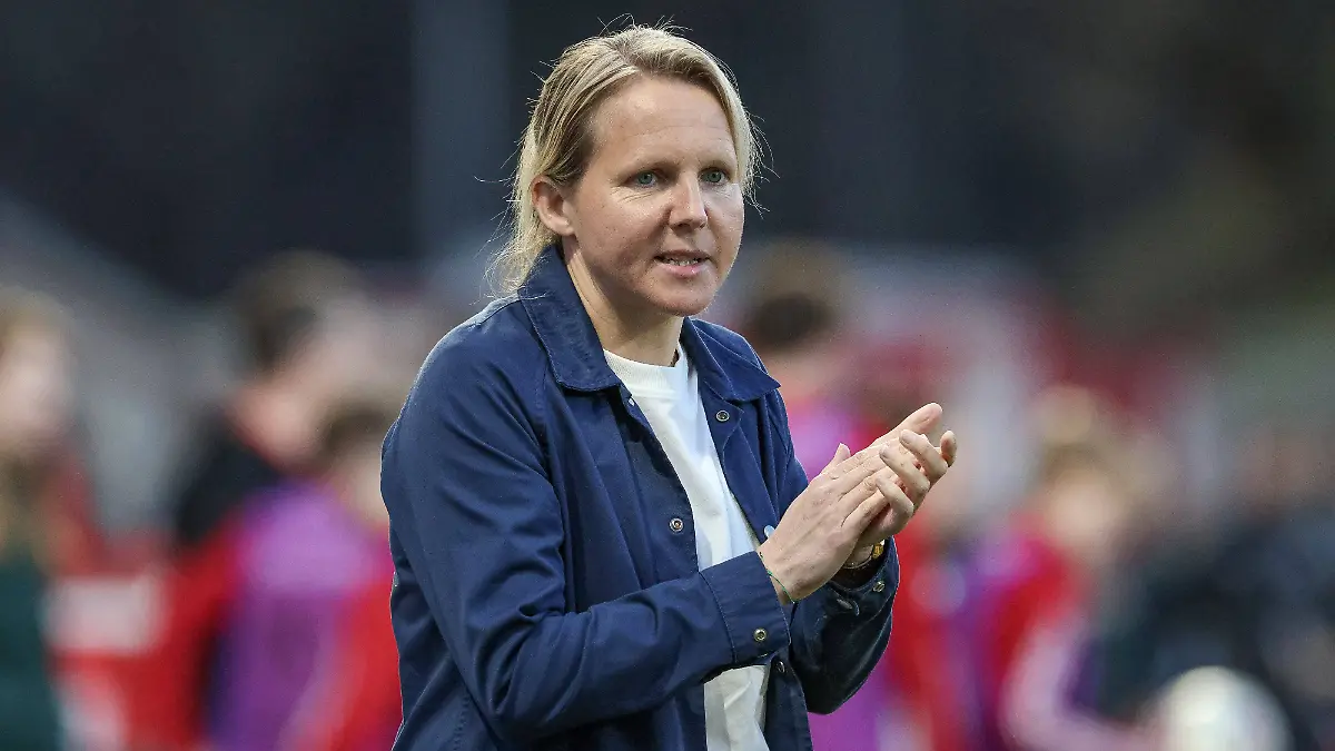Friederike Kromp ist Cheftrainerin der Frauen vom SV Werder Bremen. 
