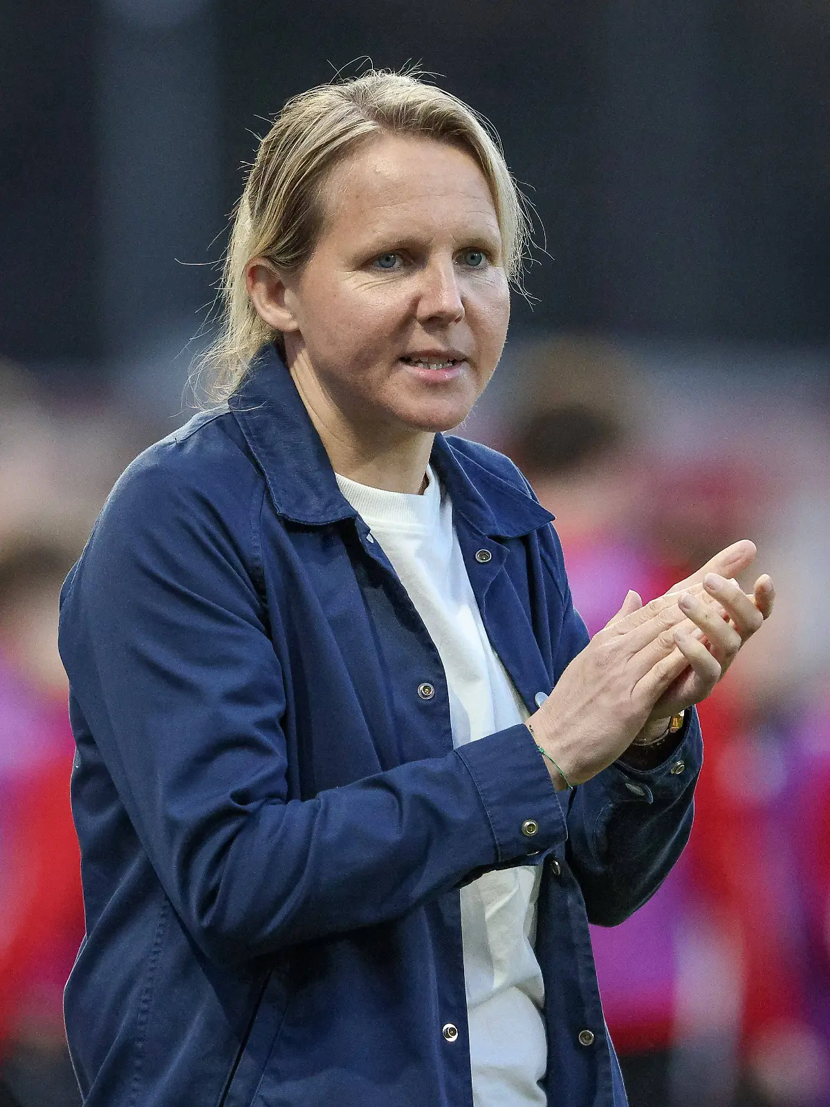 Friederike Kromp ist Cheftrainerin der Frauen vom SV Werder Bremen. 