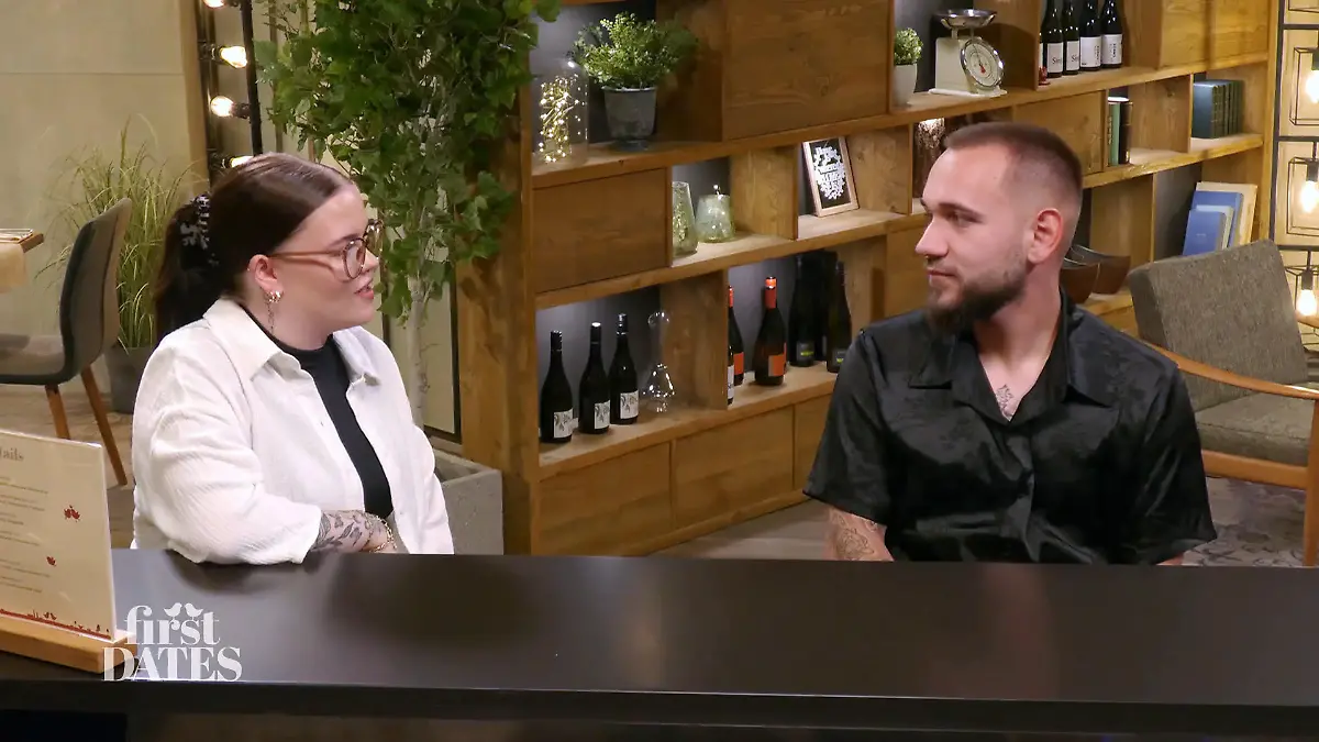 Piercings und Tattoos: Schon optische Gemeinsamkeiten Annika und Dennis