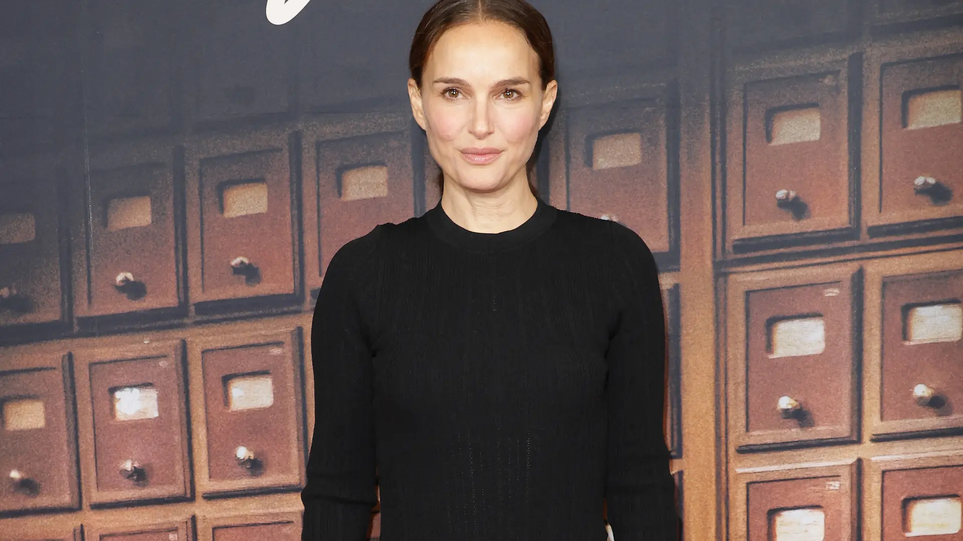 Info Pregnant with her third child, Natalie Portman confirms her relationship with Tanguy Destable Natalie Portman Premiere of the film Vie Privée at the Pathé Palace cinema in Paris on November 20, 2025 Coadic Guirec Bestimage Premiere of the film Vie Privée at the Pathé Palace cinema in Paris on November 20, 2025 Paris France PUBLICATIONxNOTxINxFRAxUKxUSAxAUSxBEL Copyright: xCOADICxGUIRECx/xBESTIMAGExCOADICxGUIRECx/xBESTIMAGEx