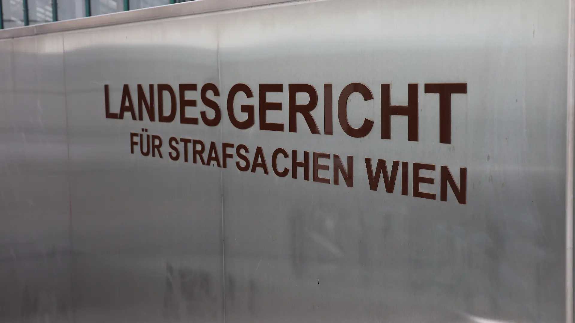 Nachdem eine Kindergärtnerin von einem 14-Jährigen schwanger wurde, droht ihr jetzt eine Haftstrafe