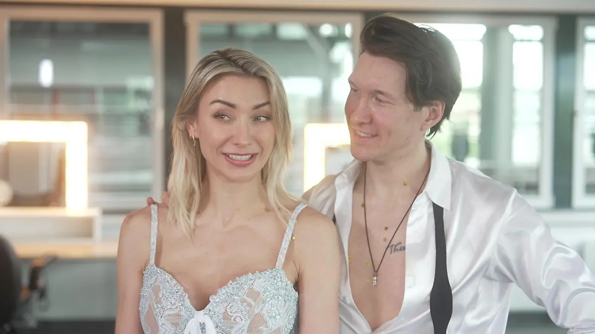 Lob wegen blauen Flecken?! „Let's Dance"-Star Anna Carina leidet DARUNTER noch mehr Joachim Llambi fiel es auf