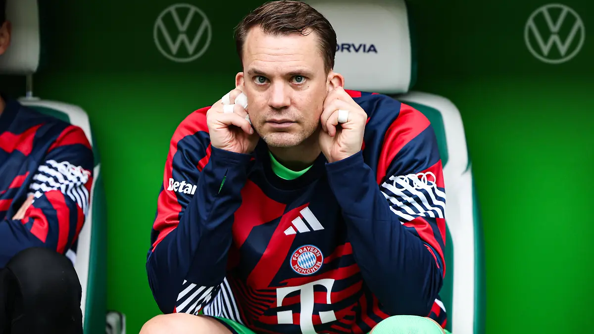 Torwart Manuel Neuer FC Bayern München,1 - 1 Fussball Bundesliga Saison 2025-2026 Punktspiel VfL Wolfsburg vs. FC Bayern München in der Volkswagen Arena in Wolfsburg - Fussball,Deutschland,Mann,Männer,09.05.2026 *** Goalkeeper Manuel Neuer FC Bayern Munich,1 1 Soccer Bundesliga Season 2025 2026 Point Match VfL Wolfsburg vs FC Bayern Munich at the Volkswagen Arena in Wolfsburg Soccer,Germany,Man,Men,09 05 2026