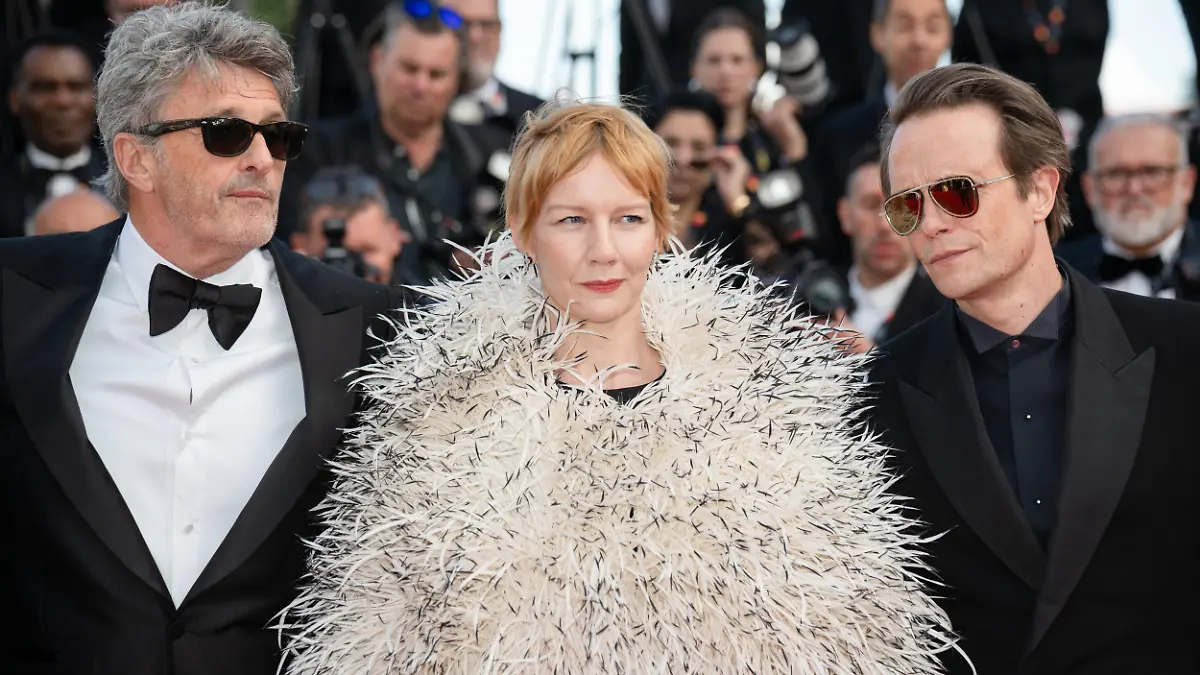 Pawel Pawlikowski Sandra Huller and August Diehl attend the competition screening red carpet of the movie Fatherland during the 79th Cannes Film Festival Cannes France 2026-05-14