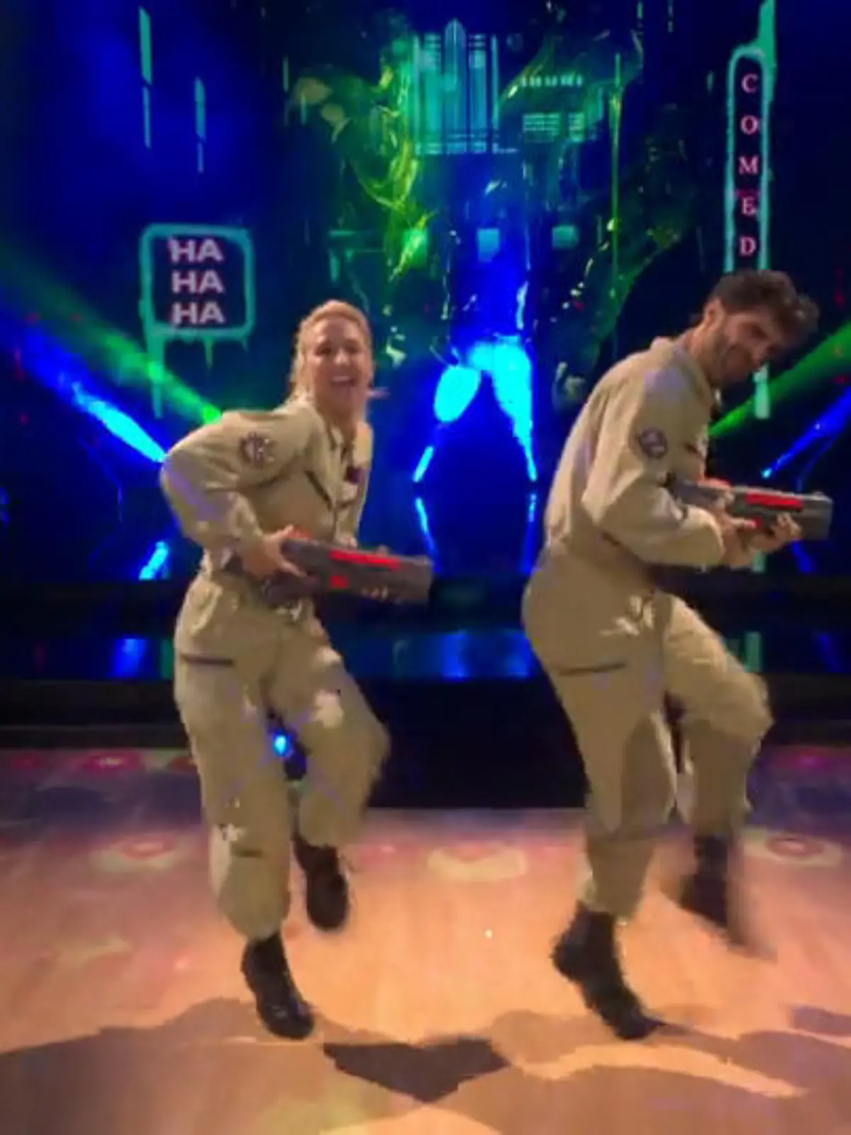 Bild zu: "Charleston zu „Ghostbusters“: Jan und Kathrin eröffnen den Abend mit Spuk und Spaß"