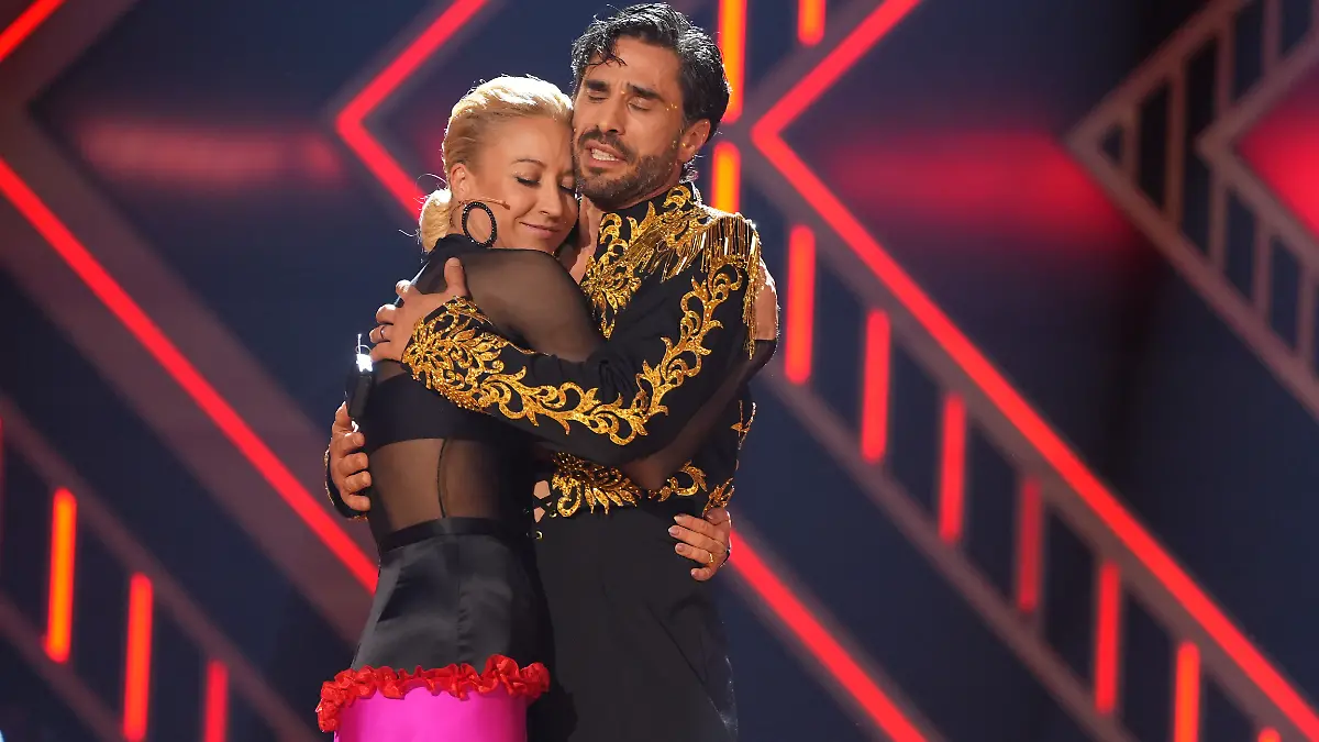Bild zu: "GZSZ-Stars feiern Jan Kittmann trotz „Let’s Dance”-Aus"