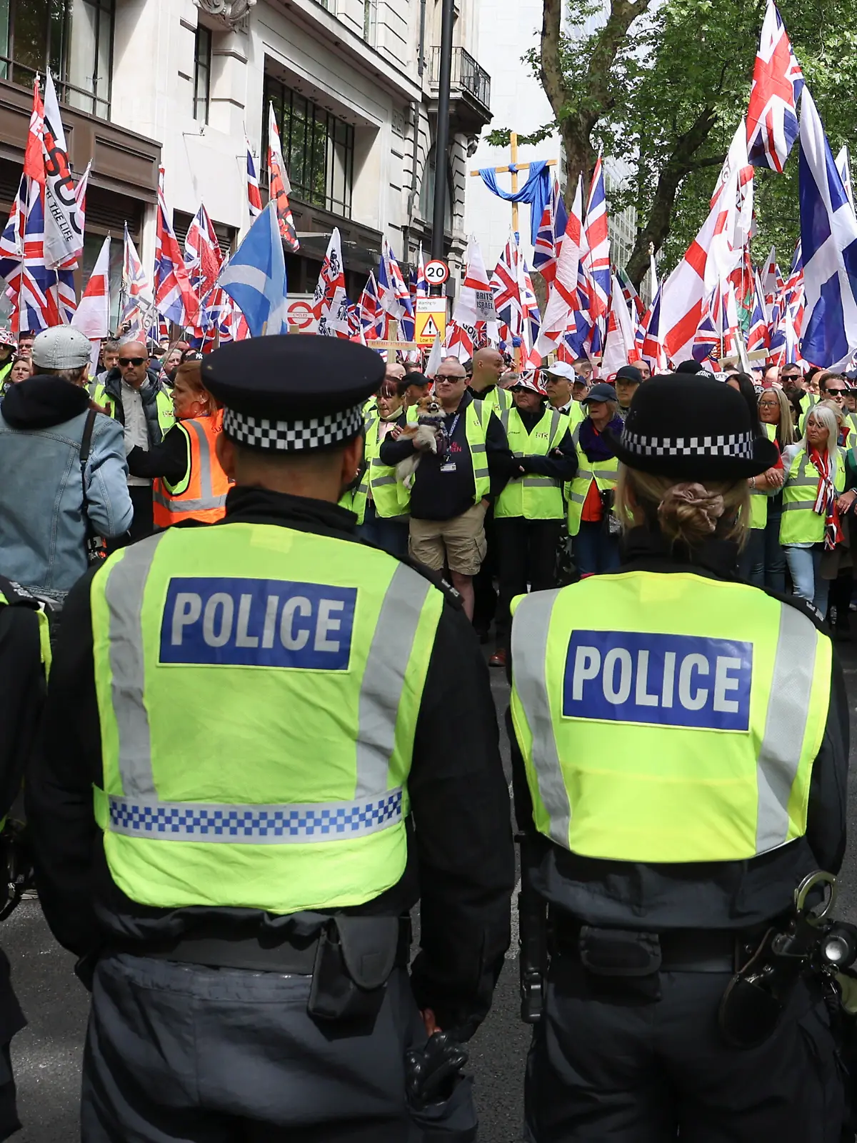 May 16, 2026, London, London, UK: London, UK. Large crowds gather in London ahead of a Unite The Kingdom march organised by far right activist Tommy Robinson. (Credit Image: Â© Jacqueline Lawrie/London News Pictures via ZUMA Press Wire