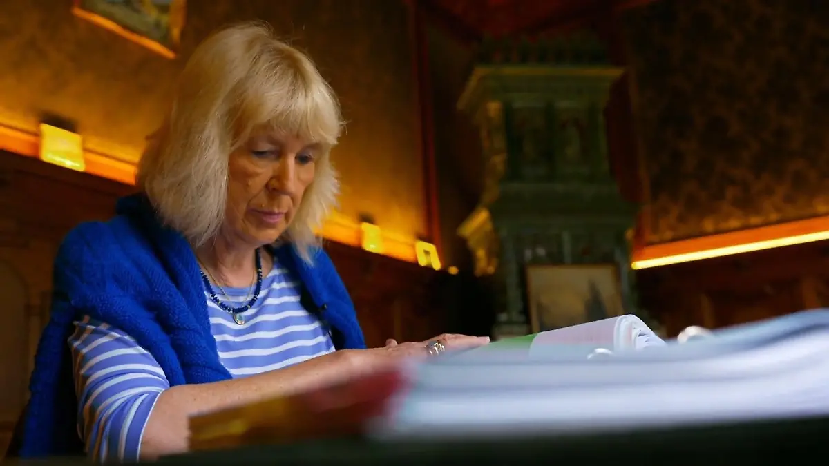 Ehemalige Versicherungsangestellte hilft Opfern von Versicherungen Beatrix Hüller