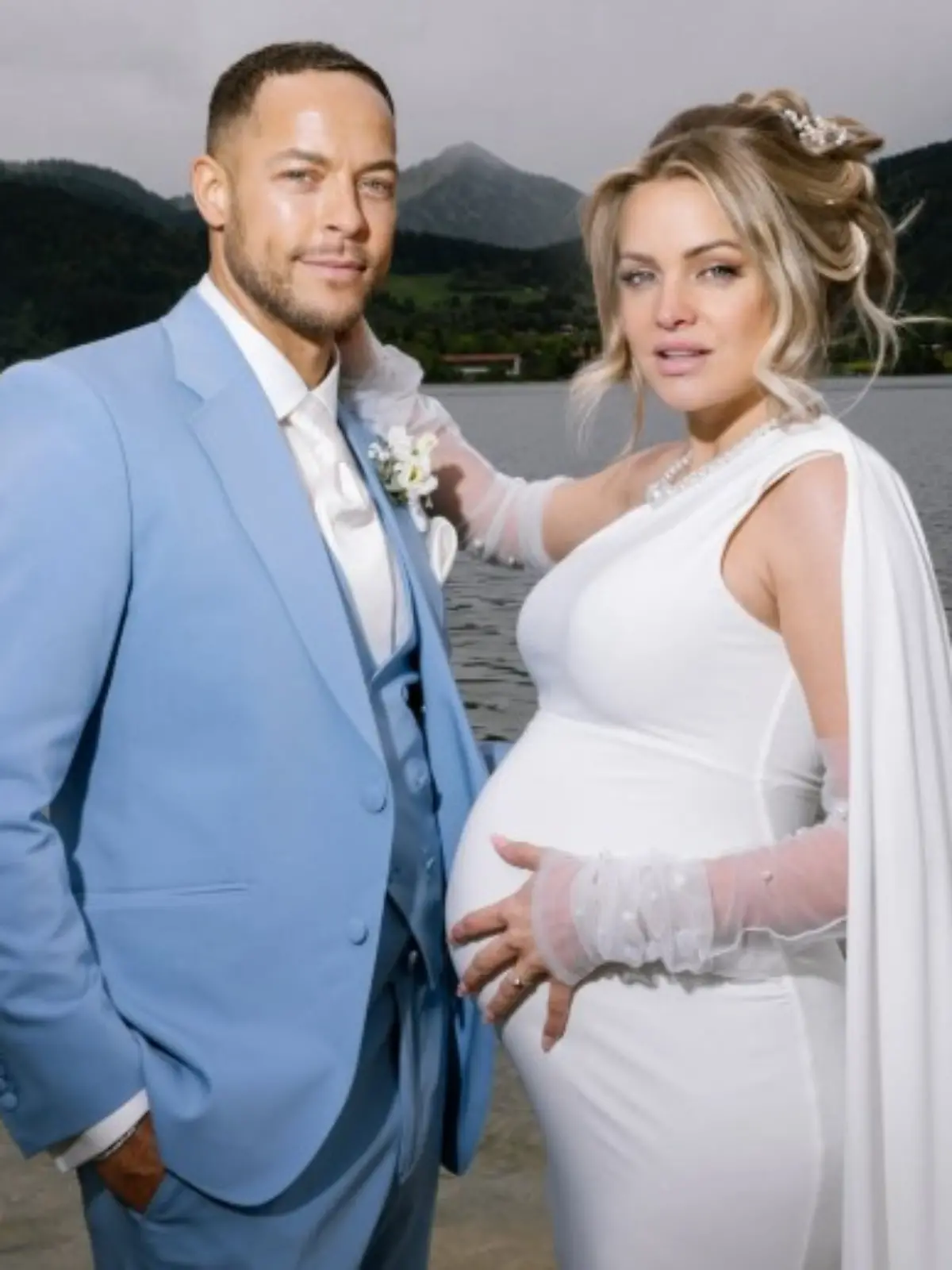Bild zu: "Ex-Bachelor Andrej Mangold heiratet seine schwangere Annika"