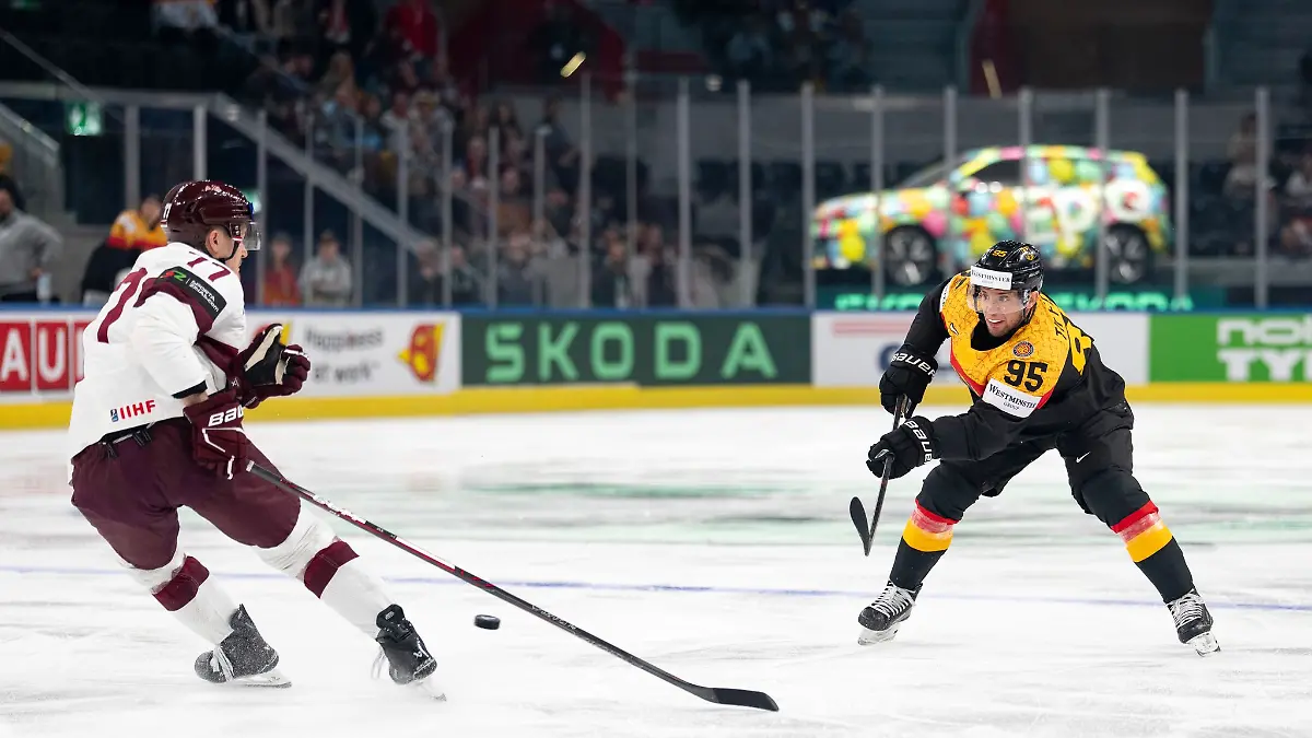 Frederik Tiffels und die deutsche Eishockey-Nationalmannschaft enttäuschten gegen Lettland.