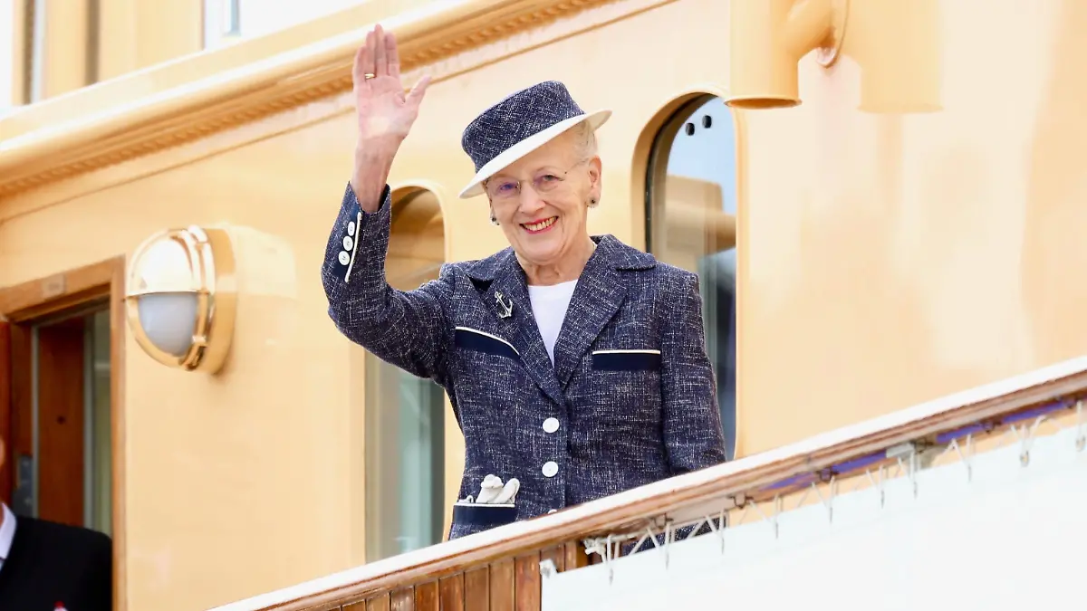 Bilder des Jahres 2023, Entertainment 08 August Entertainment Themen der Woche KW35 Entertainment Bilder des Tages 29-08-2023 Denmark Queen Margrethe arrives in Vordingborg during the 1st day of her annual summer cruise on the Royal yacht Dannebrog. Â PUBLICATIONxINxGERxSUIxAUTxONLY Copyright: xPPEx