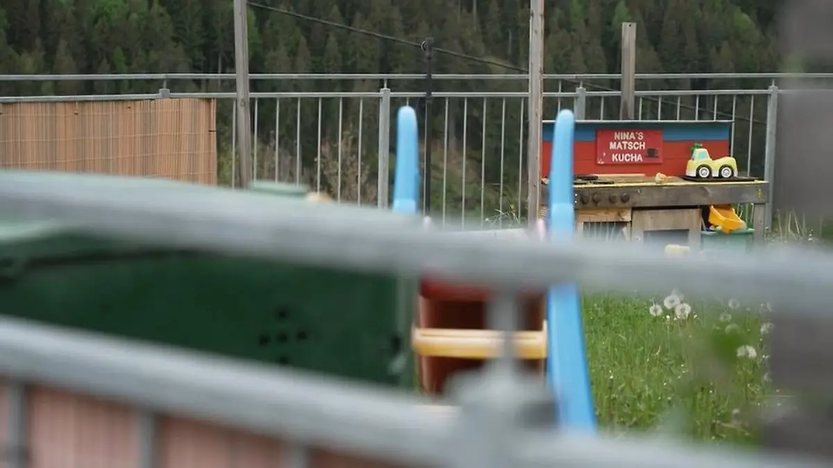 Spurensuche in Tirol! So geht es der abgemagerten Nina (7) jetzt Von Eltern vernachlässigt