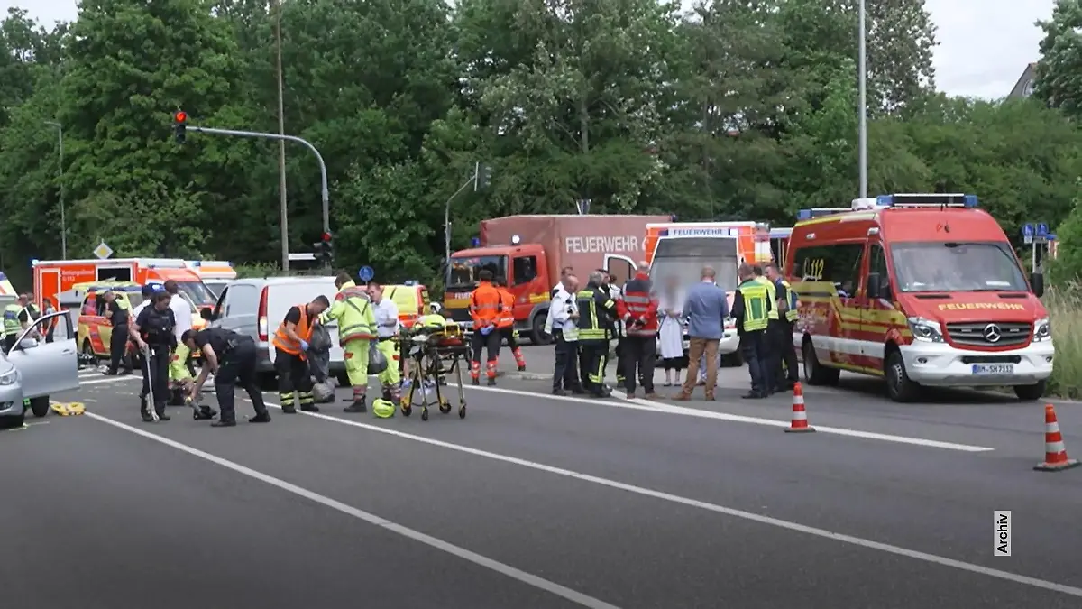 Prozessauftakt: Schülergruppe erfasst – zwei Tote Schülerin und Betreuer sterben bei Unfall