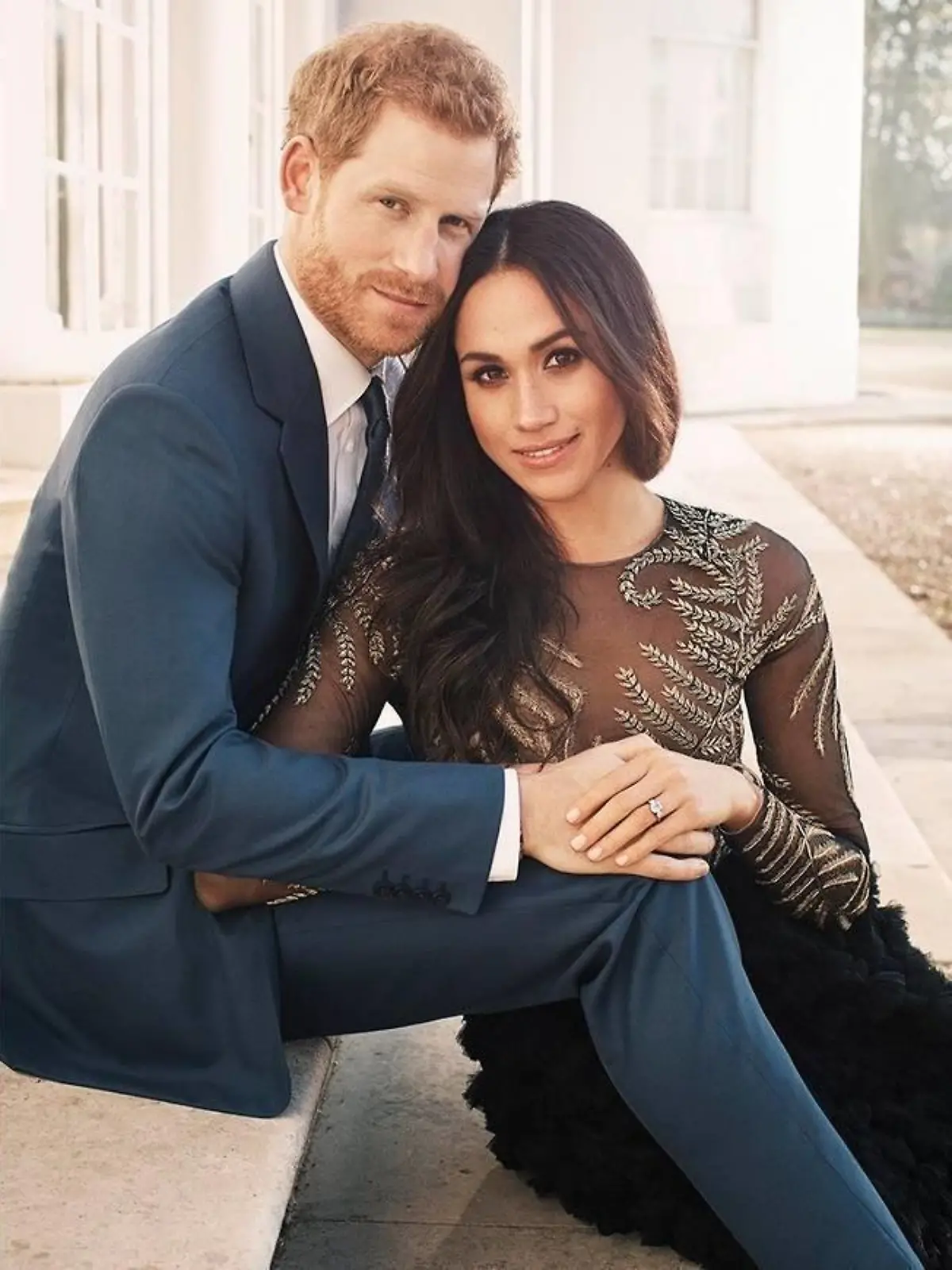 Bilder des Tages Verlobungsfotos von Prinz Harry und Meghan Markle Photos officielles des fiancailles du Prince Harry et de Meghan Markle. Official photos of the engagement of Prince Harry and Meghan Markle. ***Editorial use only *** 223146 2017-12-21 Londres Royaume Uni Prince Harry de Galles (Angleterre); Markle, Meghan PUBLICATIONxINxGERxAUTxONLY Copyright: xAlexixLubomirskix/xKensingtonxPalacex/xStarfacex STAR_223146_001  