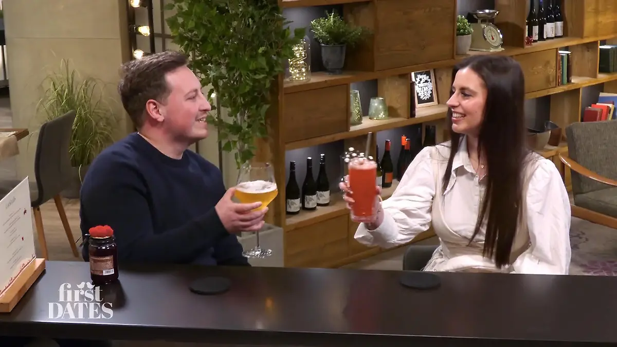 Jennifer lässt sich nicht so leicht flashen Erster Blick? Schwierig