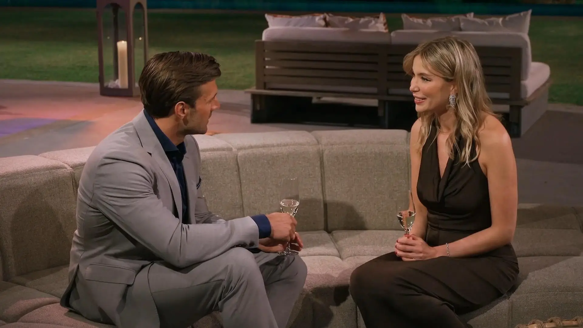 Bild von Bachelor Tim lebt noch in einer WG – Joeleen kann’s kaum glauben