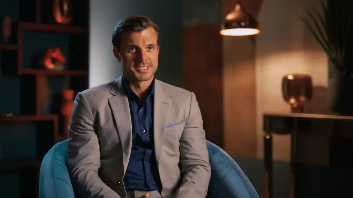 Bachelor Tim wohnt in einer WG