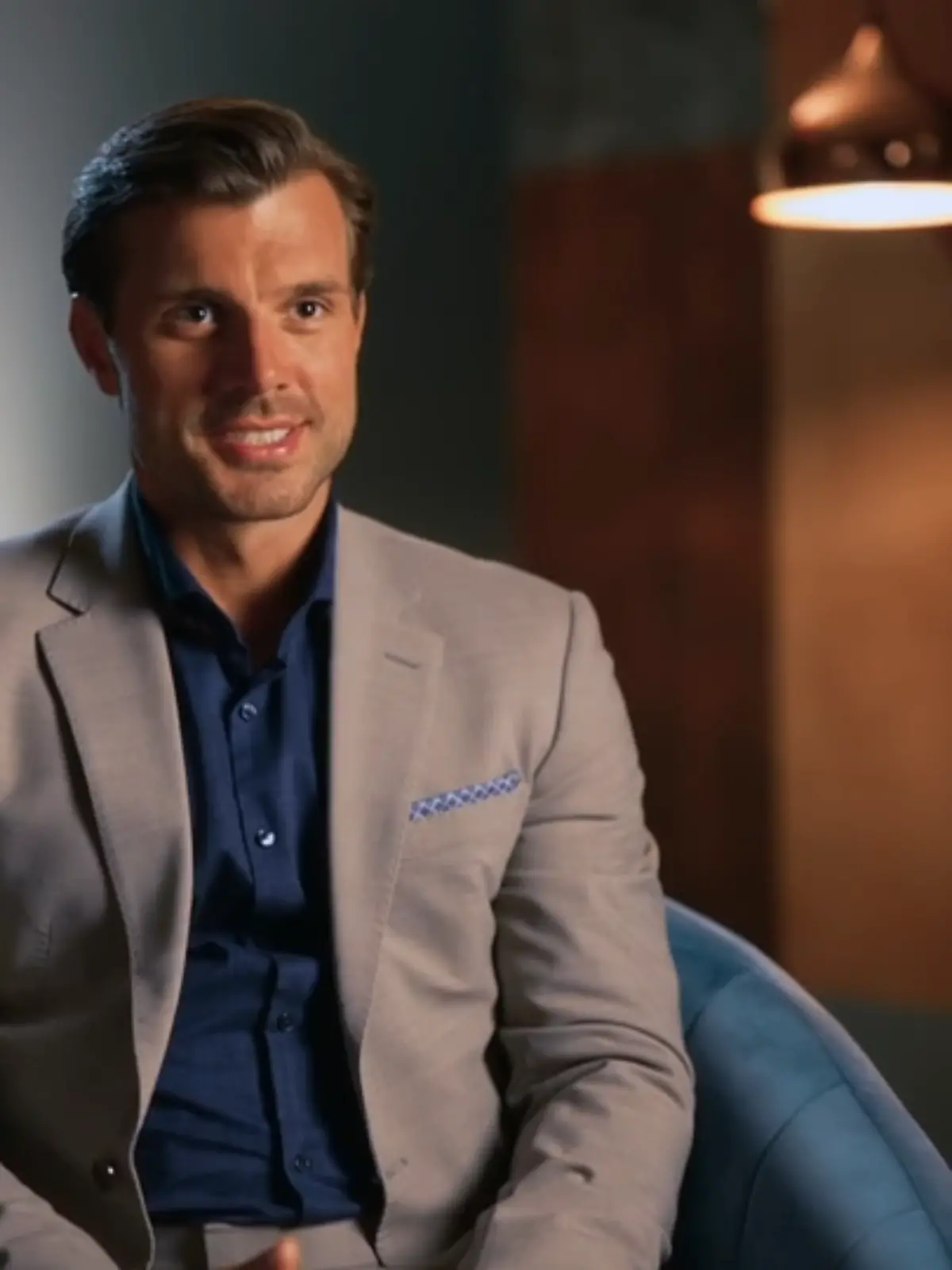 Bachelor Tim wohnt in einer WG