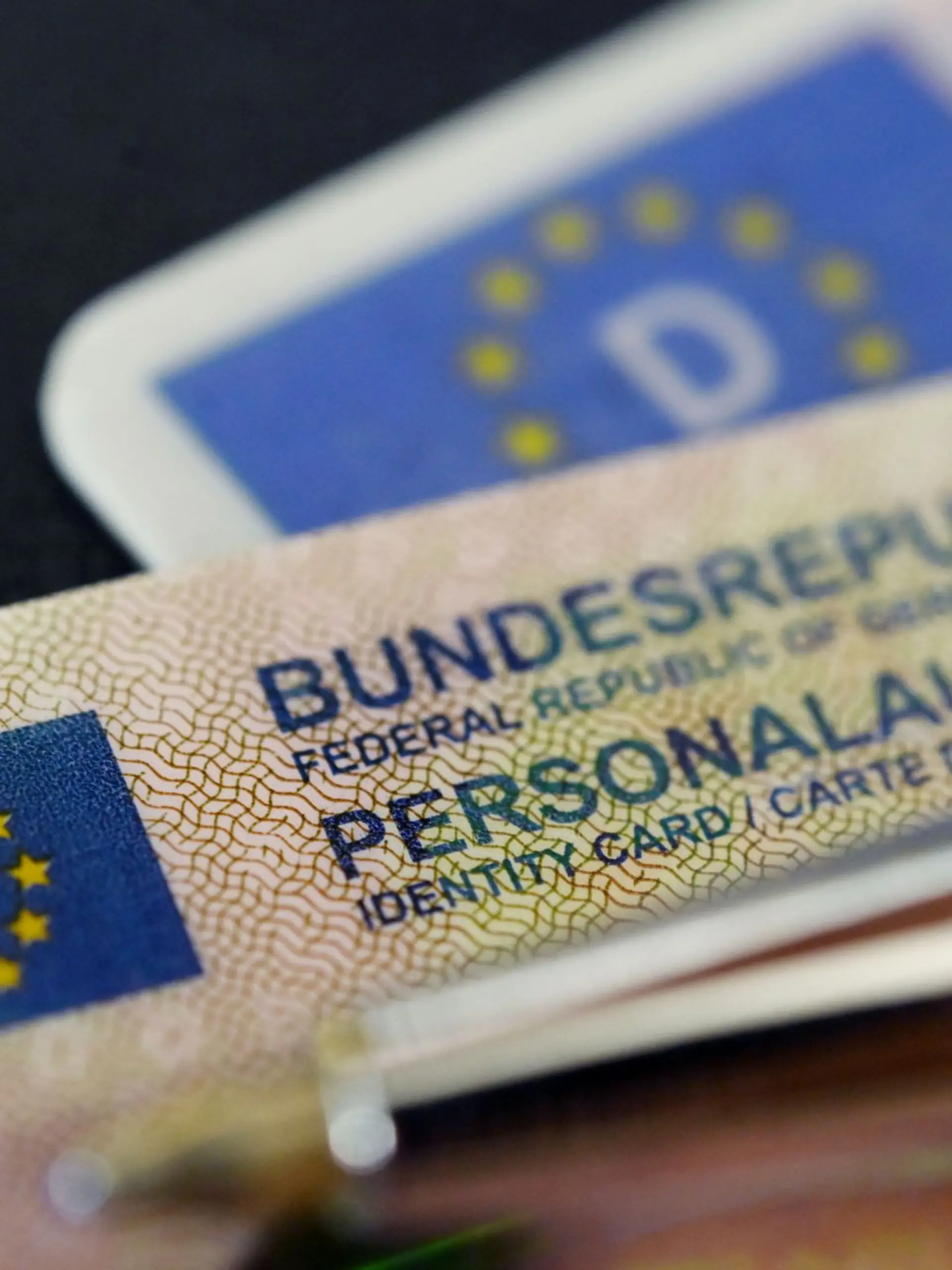 Bild zu: "Große Änderung beim Personalausweis soll kommen"