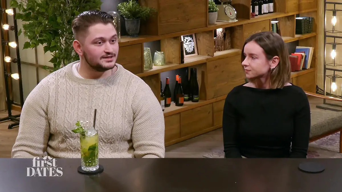 Nastasia ist Alberts absolutes Beuteschema Braune Haare & schlank