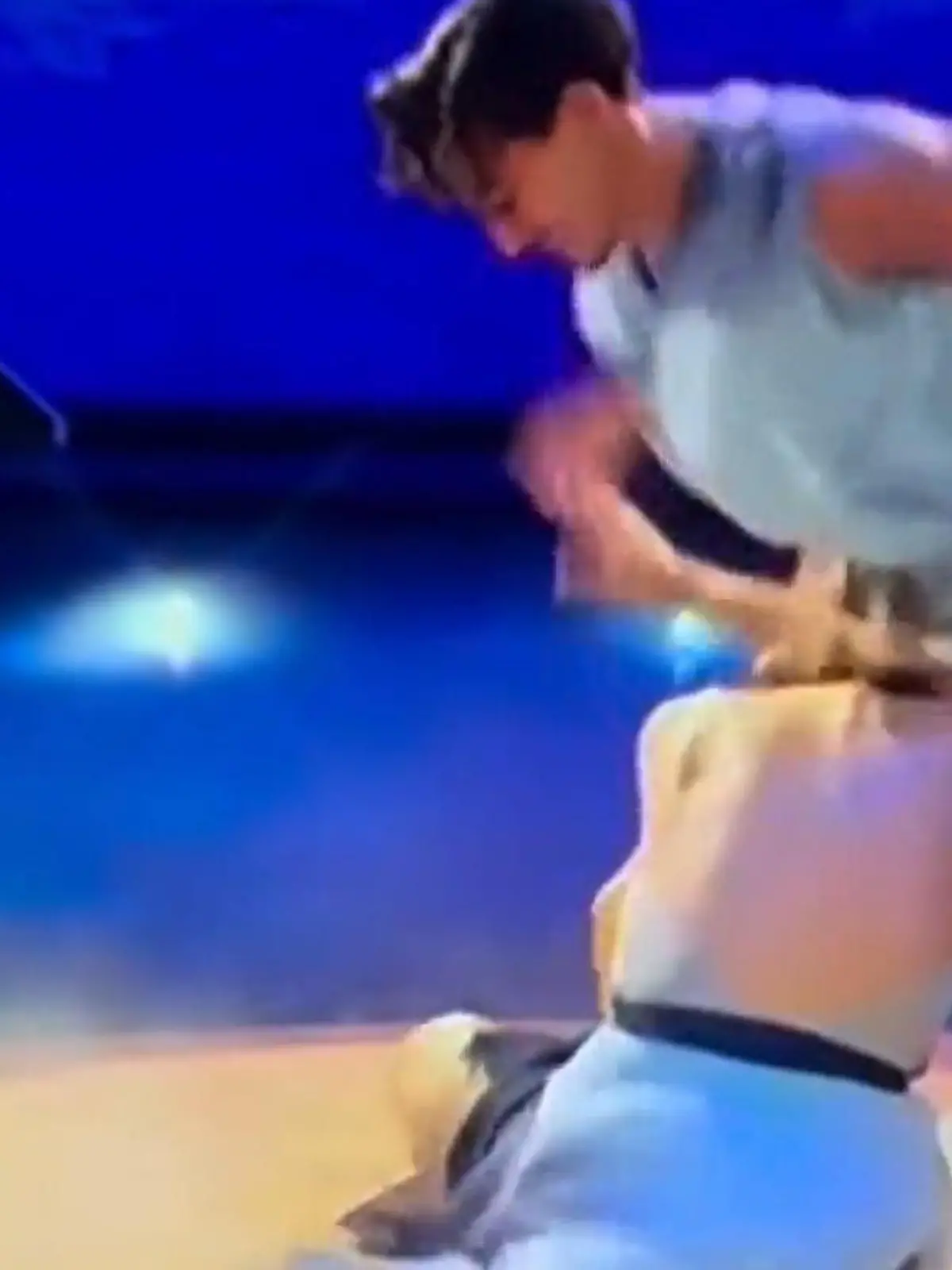 Bild zu: "Voll in den Schritt! „Let's Dance"-Star Milano erlebt schmerzhaften Probe-Moment"